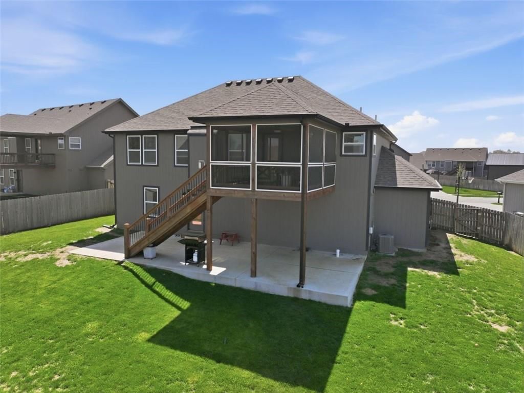 912 N Hickory Drive — photo 38