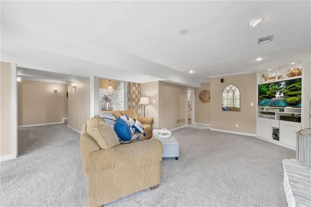 15870 N Amity Street — photo 58