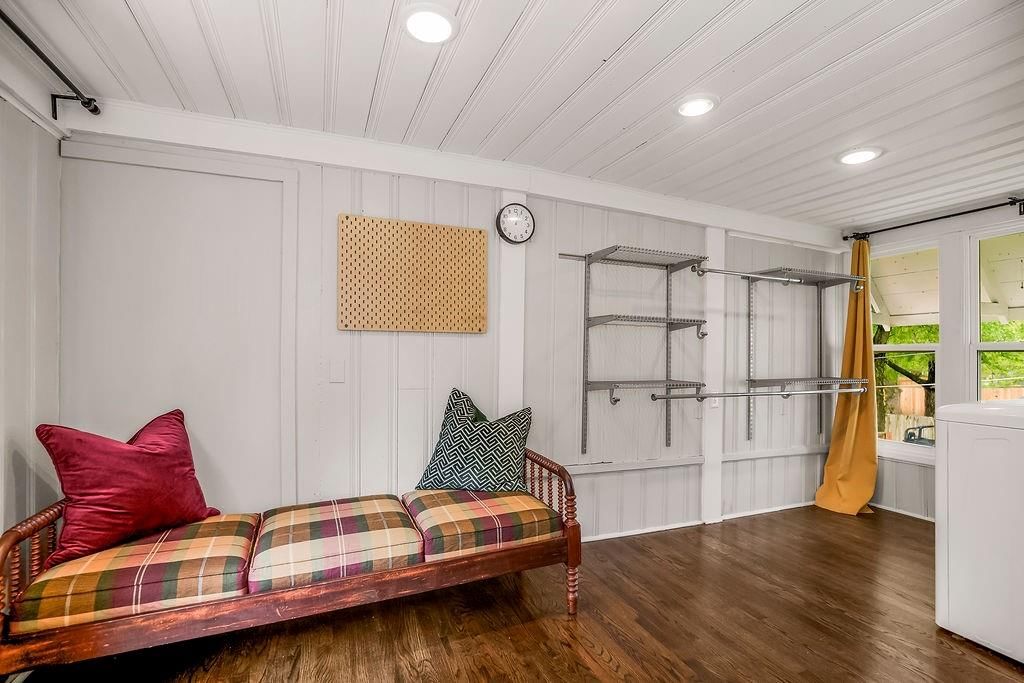 8036 Mercier Street — photo 21