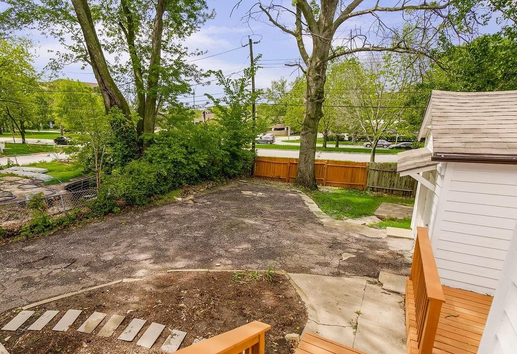 8036 Mercier Street — photo 27