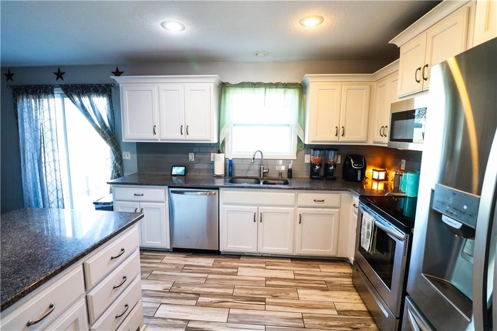 105 Lisa Avenue — photo 3