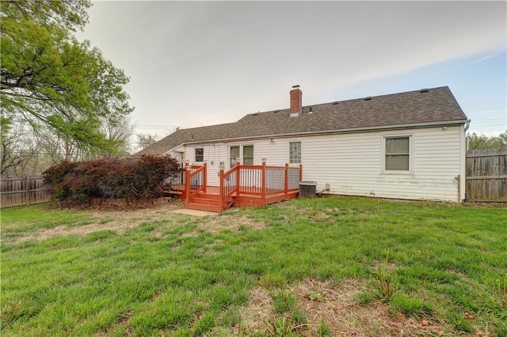7726 Sni A Bar Road — photo 33