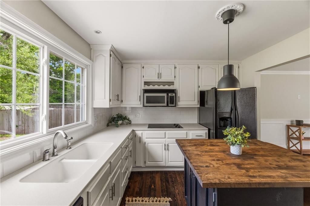 406 W 86th Terrace — photo 12