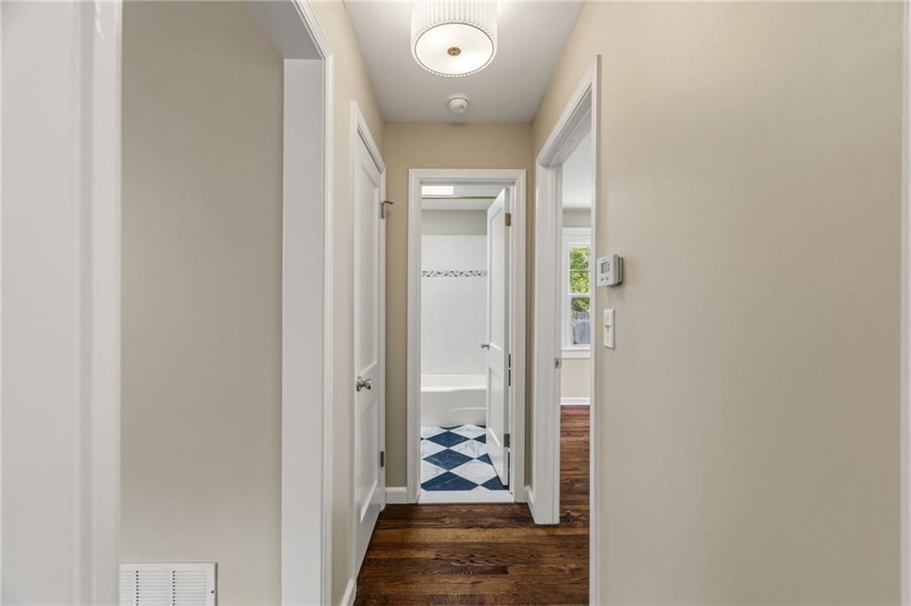 406 W 86th Terrace — photo 18