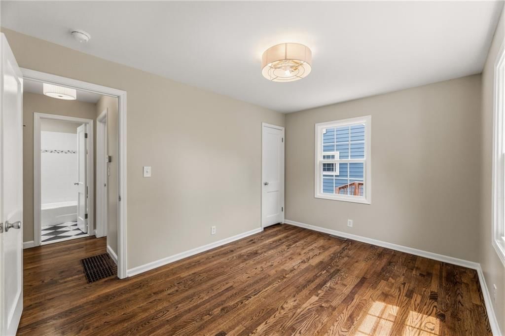 406 W 86th Terrace — photo 23