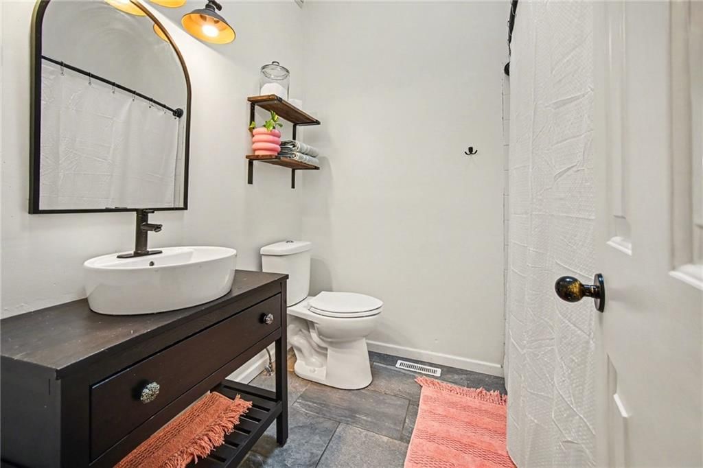 18004 E 31st Drive S — photo 10