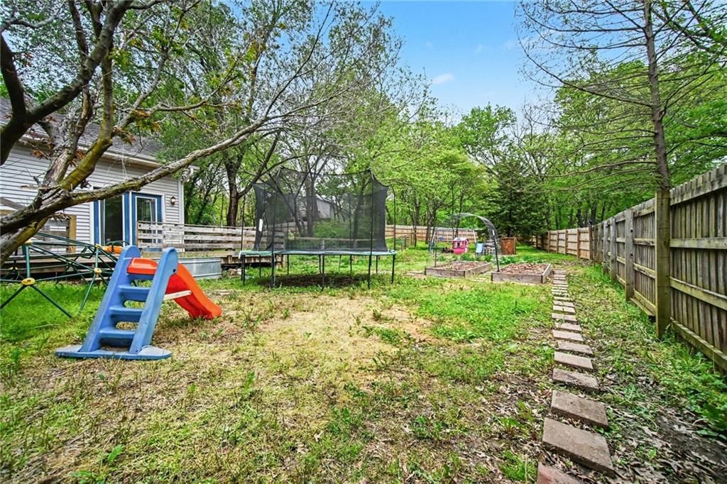 18004 E 31st Drive S — photo 24