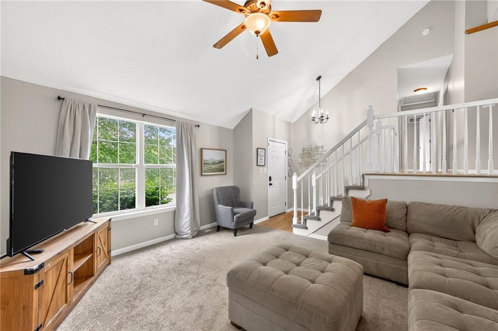 1704 NE Stonewood Drive — photo 8