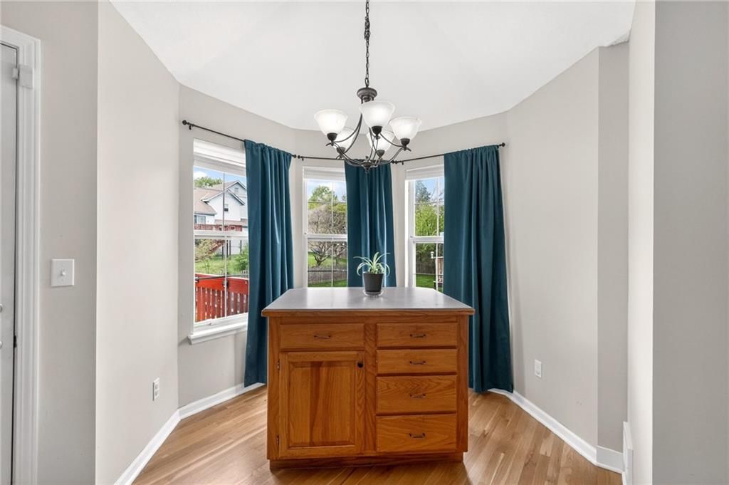 1704 NE Stonewood Drive — photo 11