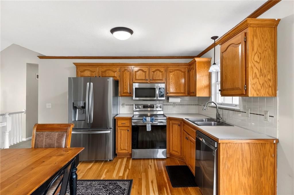 1704 NE Stonewood Drive — photo 12