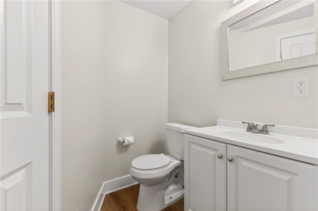 1704 NE Stonewood Drive — photo 26
