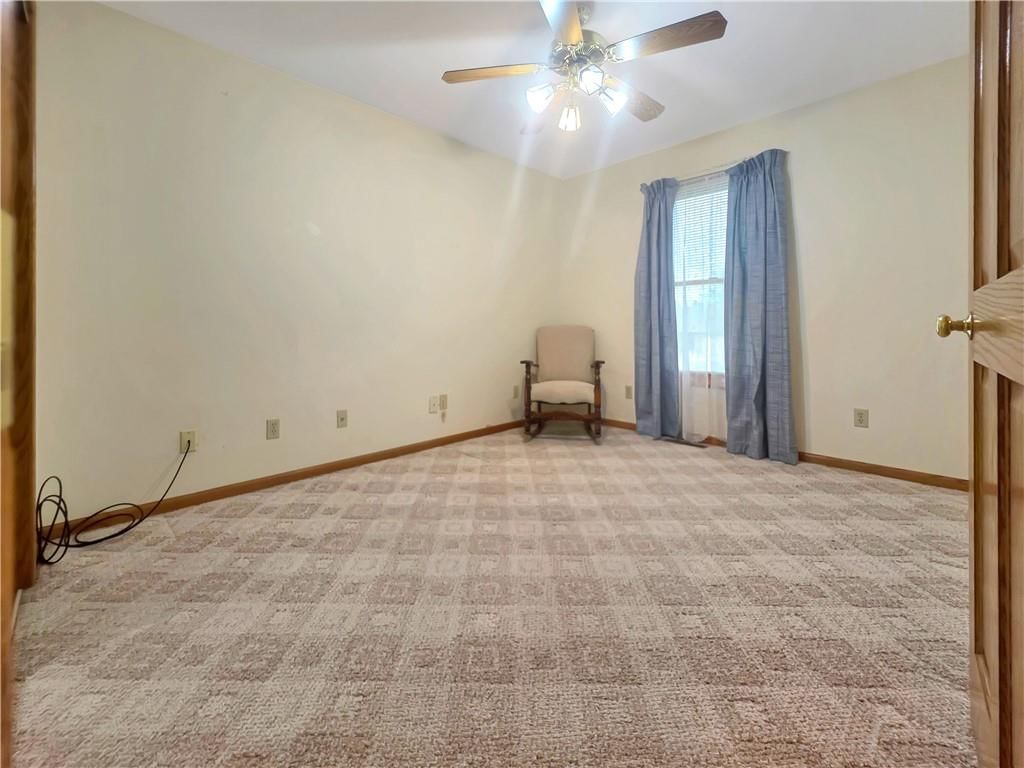 708 W 35th Street — photo 18