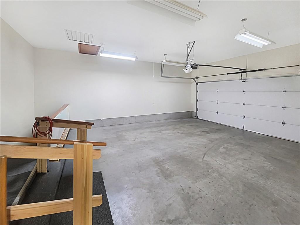 708 W 35th Street — photo 23