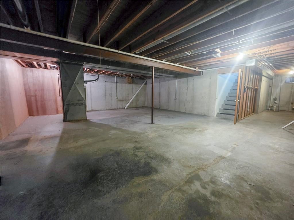 708 W 35th Street — photo 26