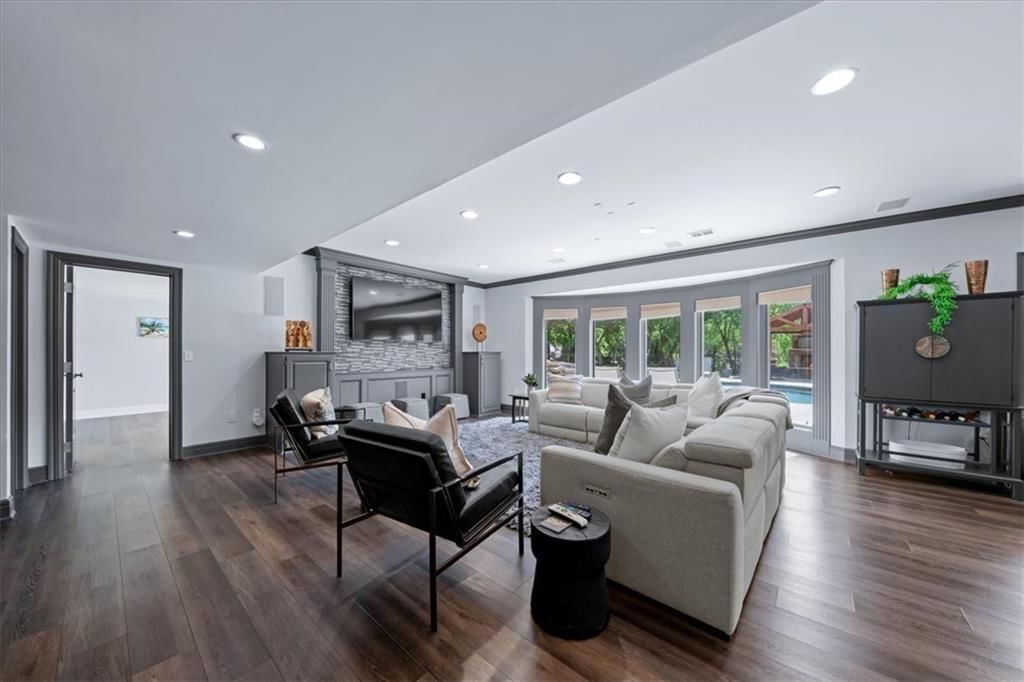 15405 Knox Street — photo 34
