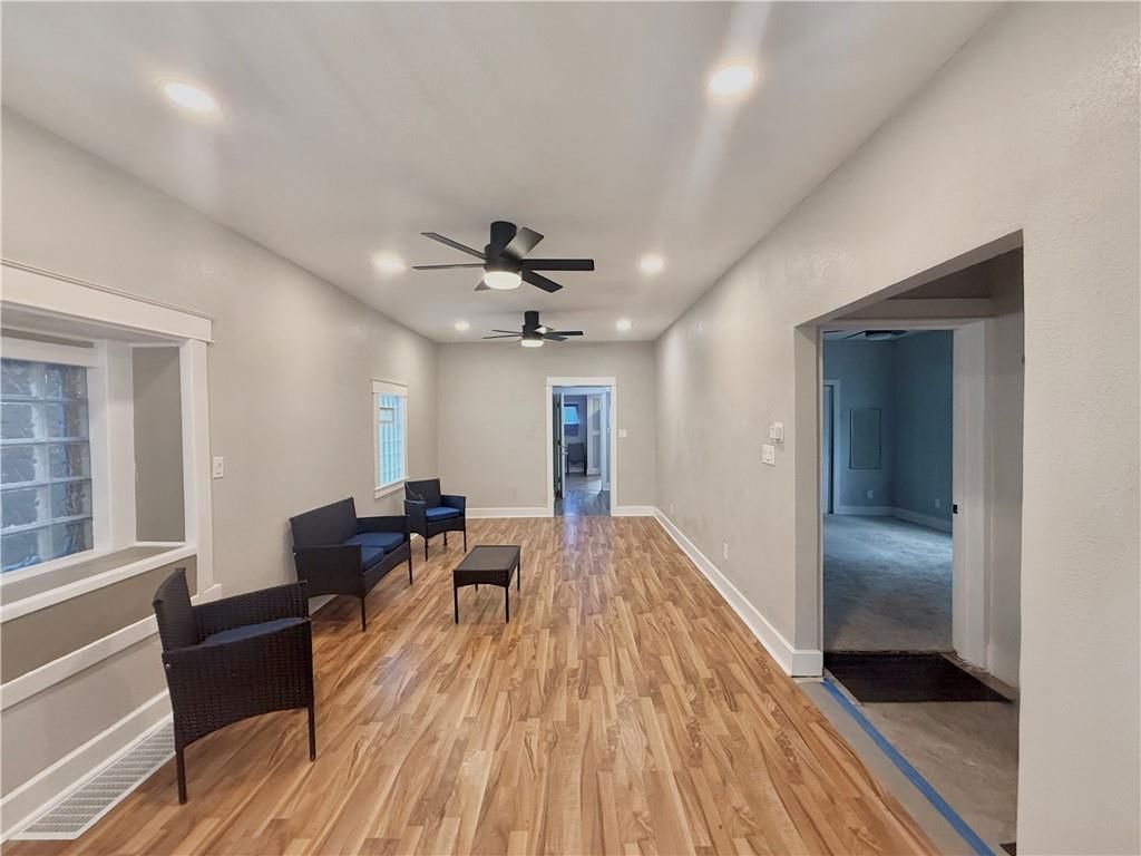 1239 W South Street — photo 10