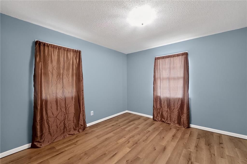 725 Shawn Drive — photo 10