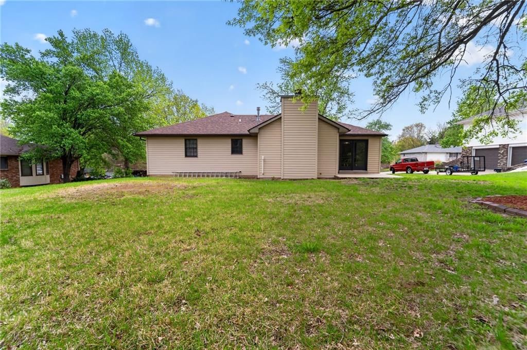 725 Shawn Drive — photo 12