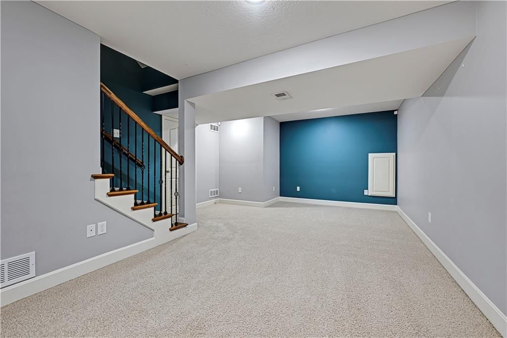 14301 Bond Street — photo 27