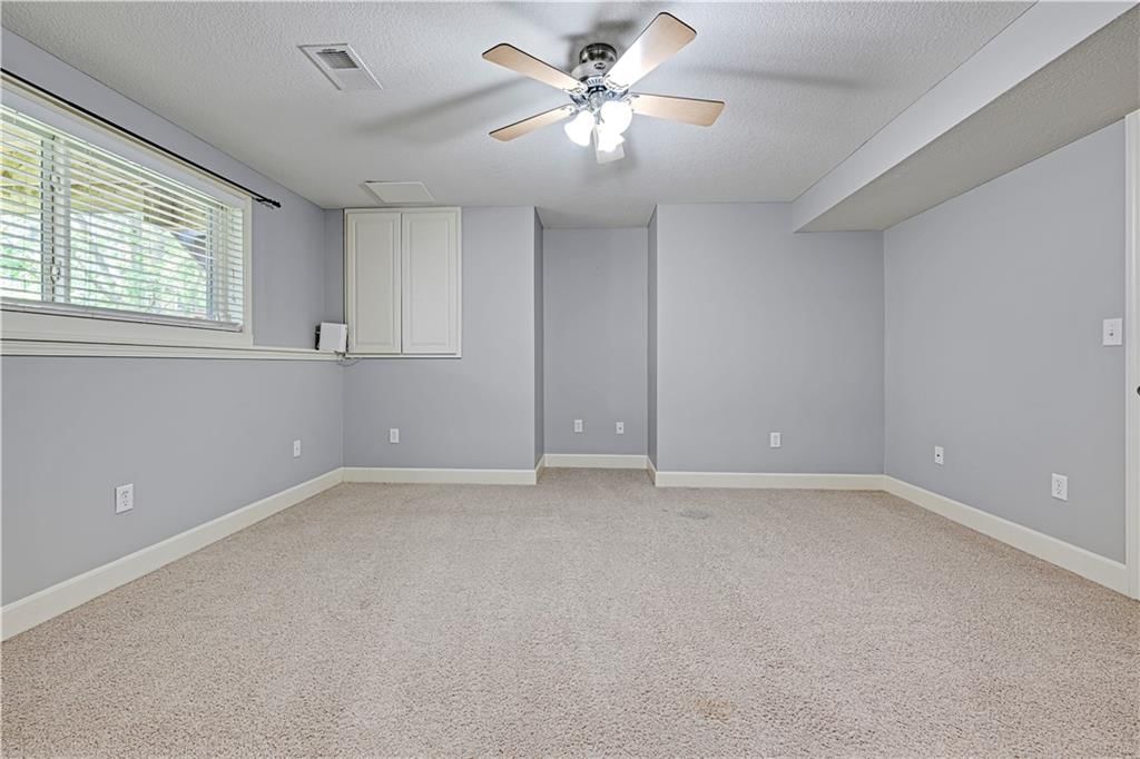 14301 Bond Street — photo 32