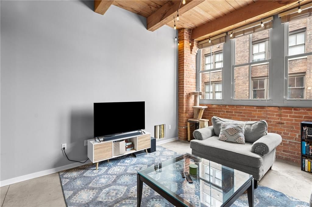 712 Broadway Boulevard — photo 6