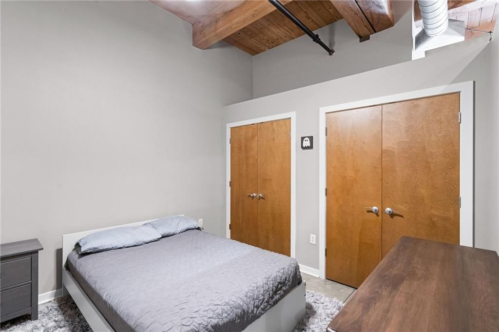 712 Broadway Boulevard — photo 10