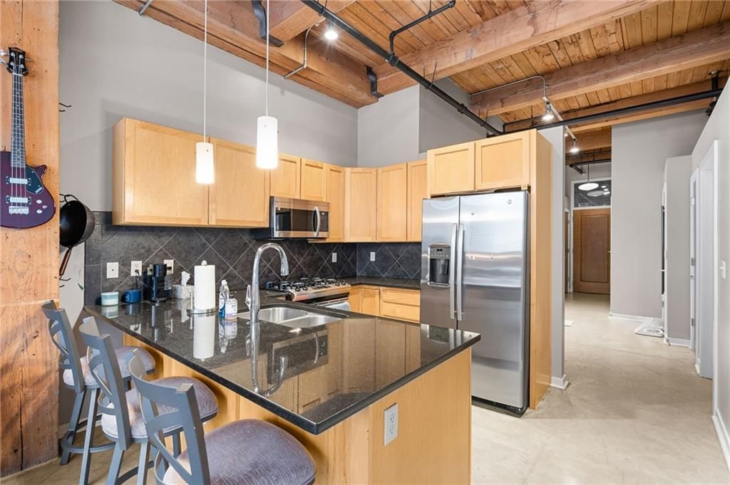 712 Broadway Boulevard — photo 20