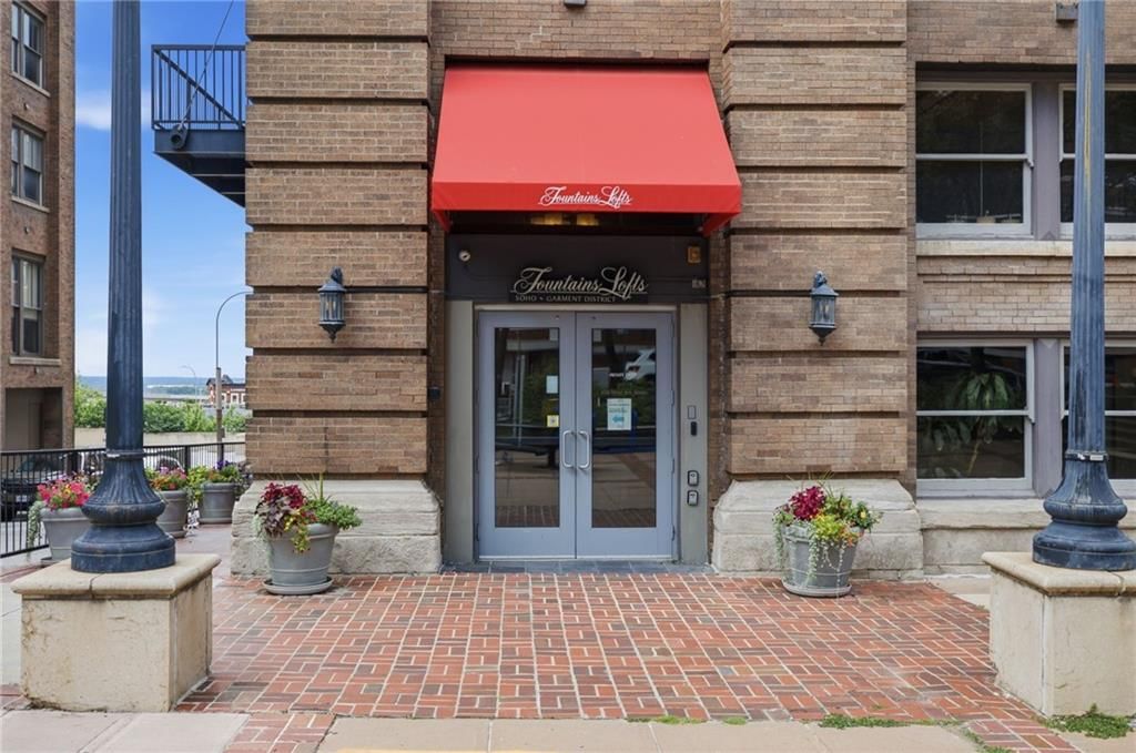 712 Broadway Boulevard — photo 26