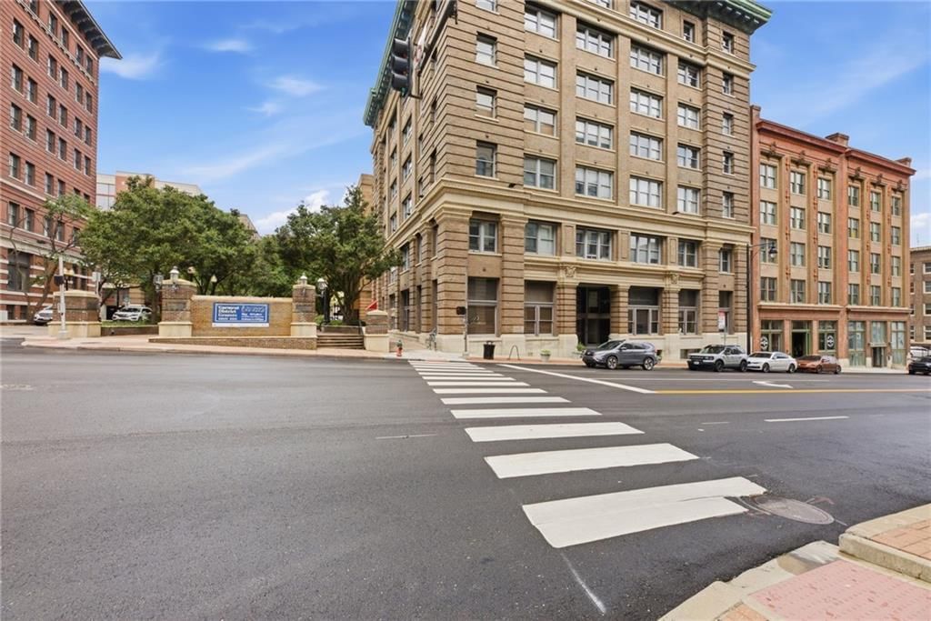 712 Broadway Boulevard — photo 32