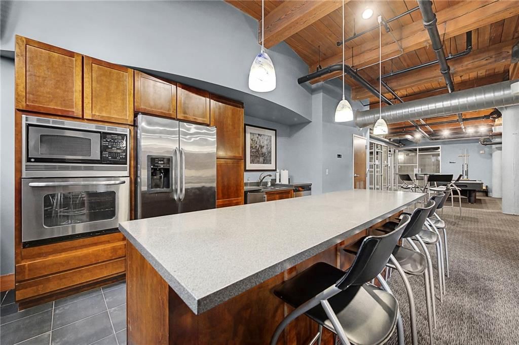712 Broadway Boulevard — photo 43