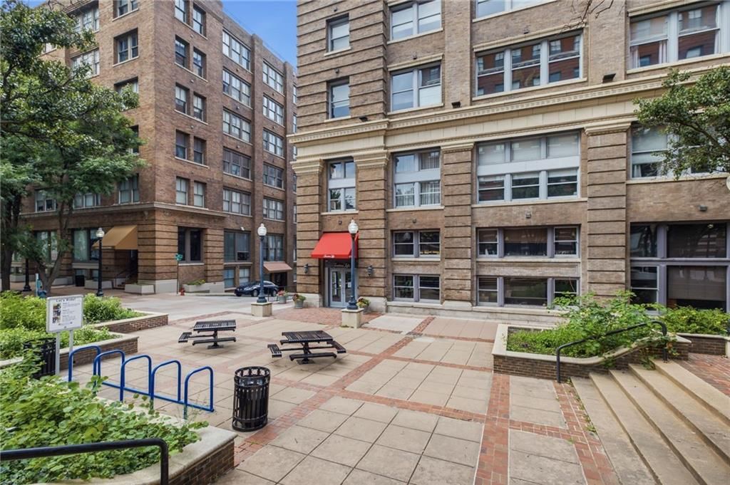 712 Broadway Boulevard — photo 72