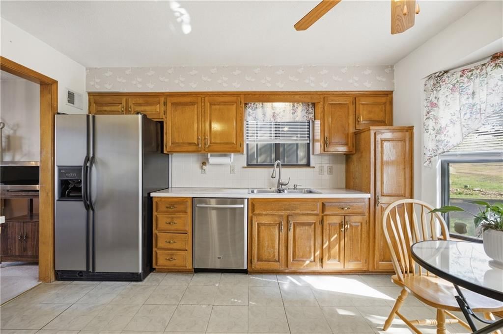 14417 Craig Avenue — photo 13