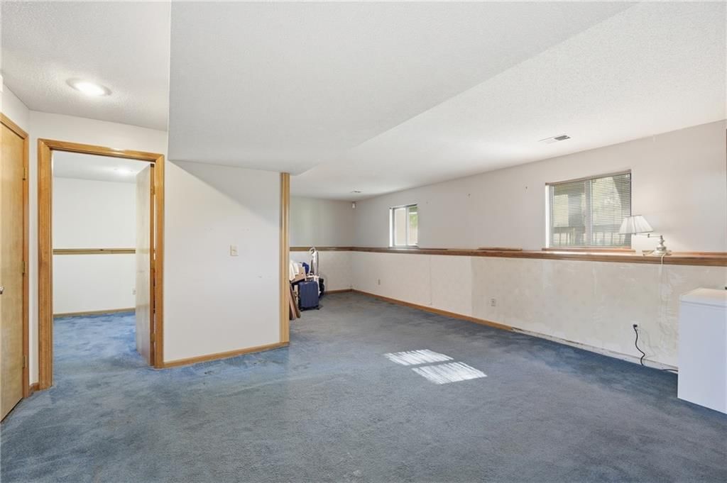 14417 Craig Avenue — photo 23