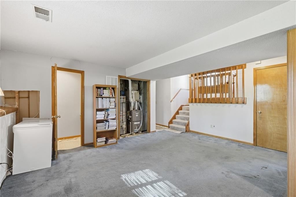 14417 Craig Avenue — photo 26