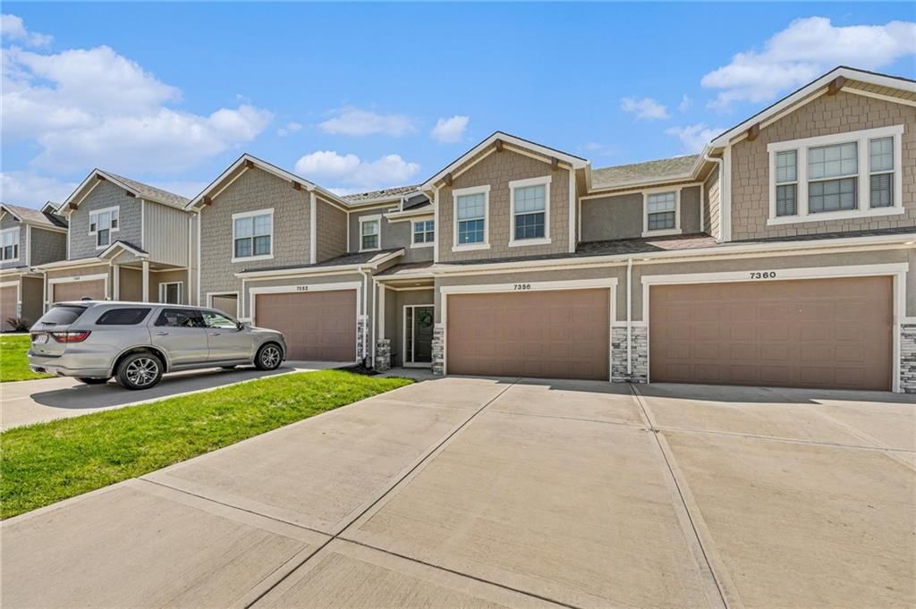 7356 Aaron Street — photo 3