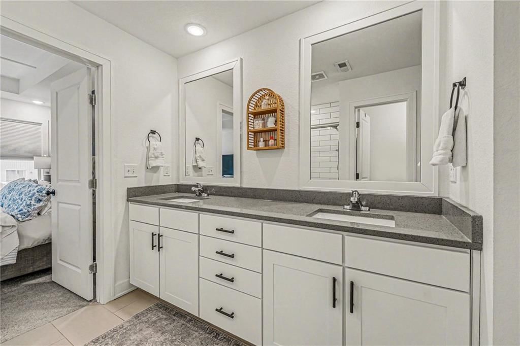 7356 Aaron Street — photo 25