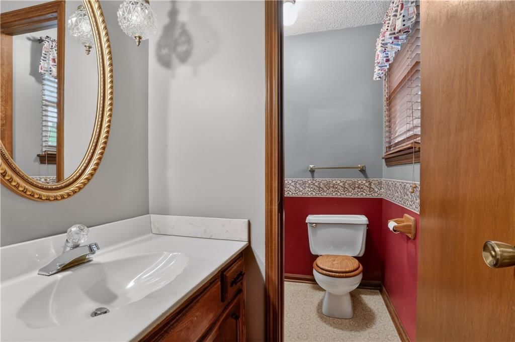 3650 N Wayne Avenue — photo 8