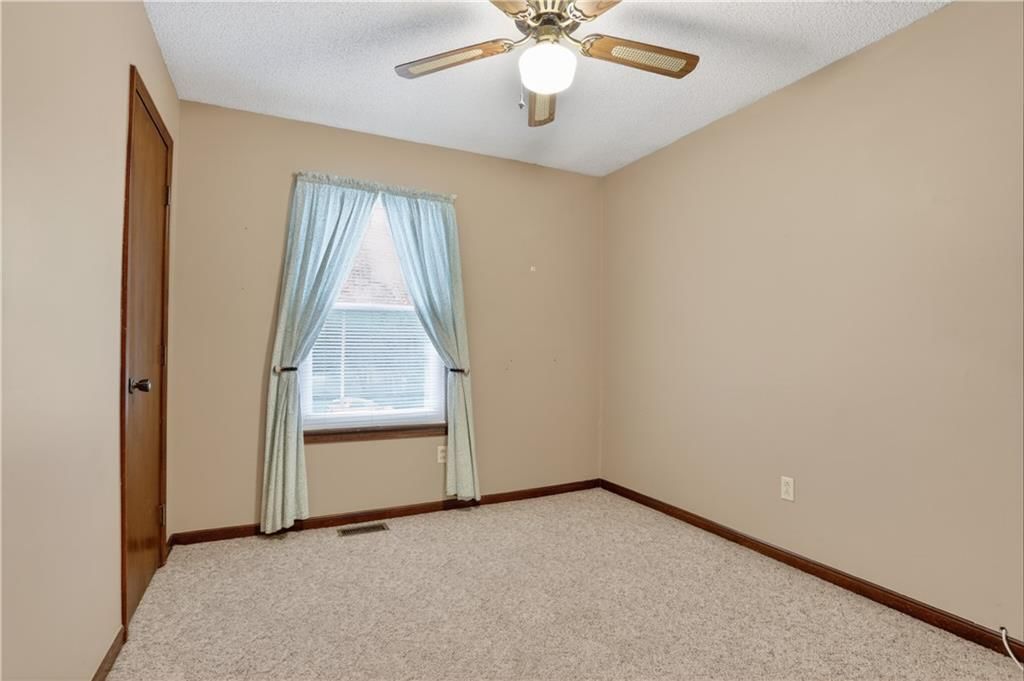 3650 N Wayne Avenue — photo 9