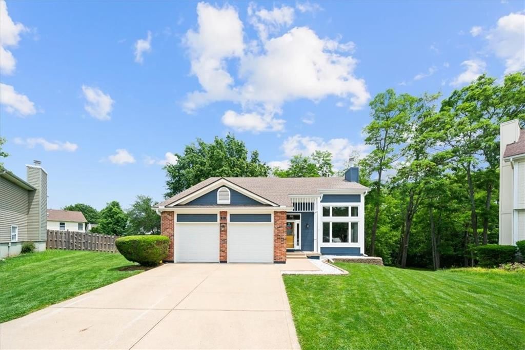 511 SE FRANKLIN Court — photo 1