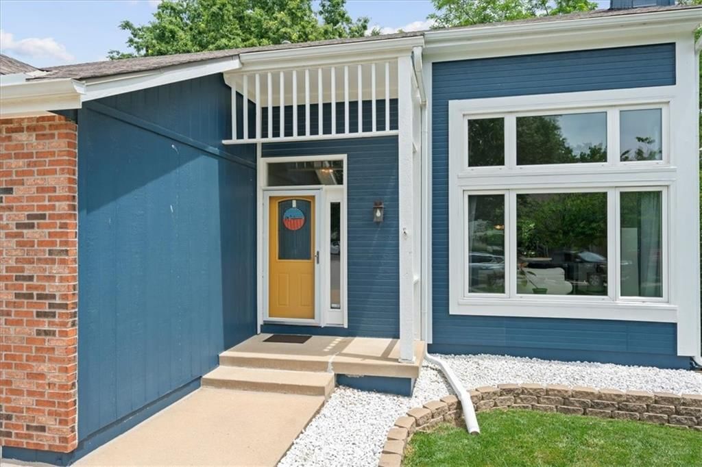 511 SE FRANKLIN Court — photo 4