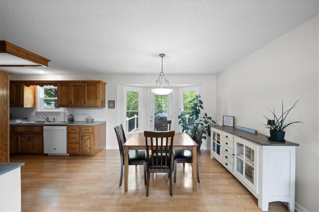 511 SE FRANKLIN Court — photo 9