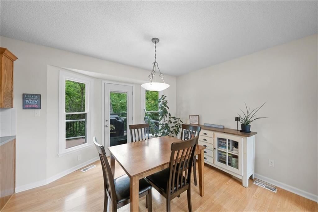 511 SE FRANKLIN Court — photo 10