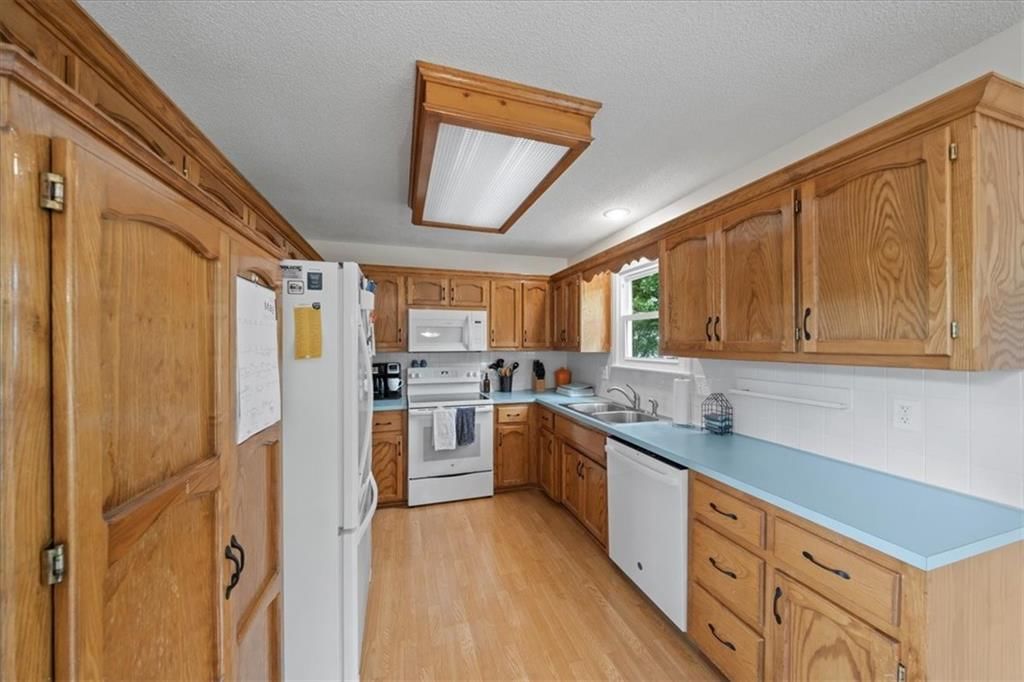 511 SE FRANKLIN Court — photo 14