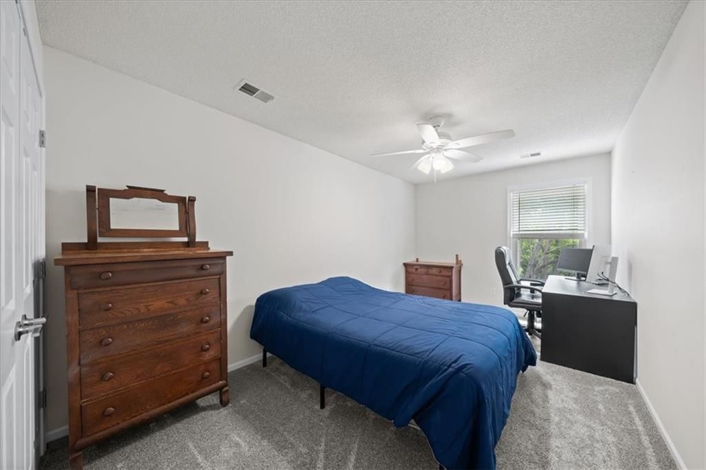 511 SE FRANKLIN Court — photo 23