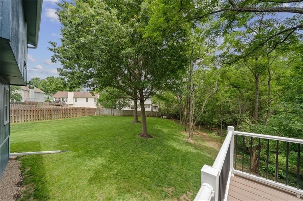 511 SE FRANKLIN Court — photo 30