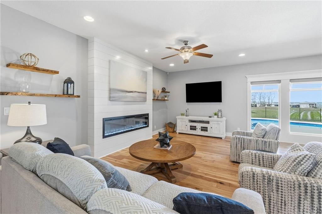 4224 S White Sands Court — photo 5