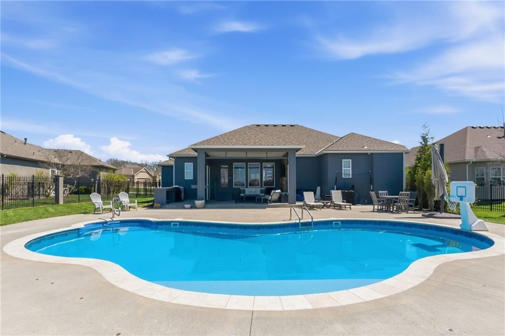 4224 S White Sands Court — photo 34