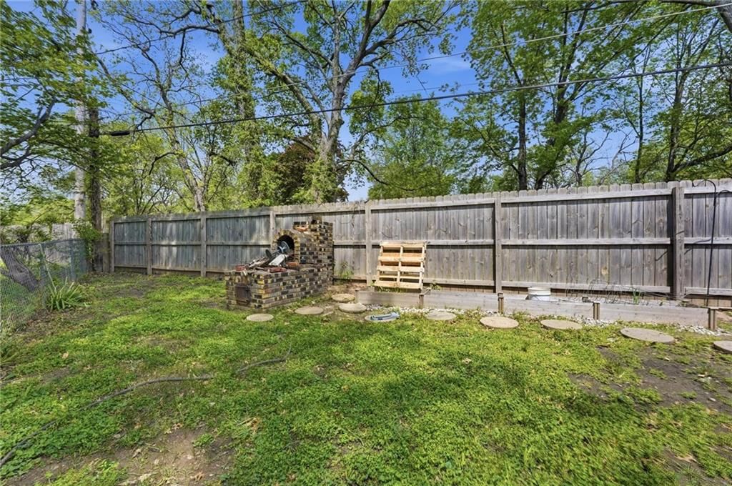 2710 Windsor Avenue — photo 39
