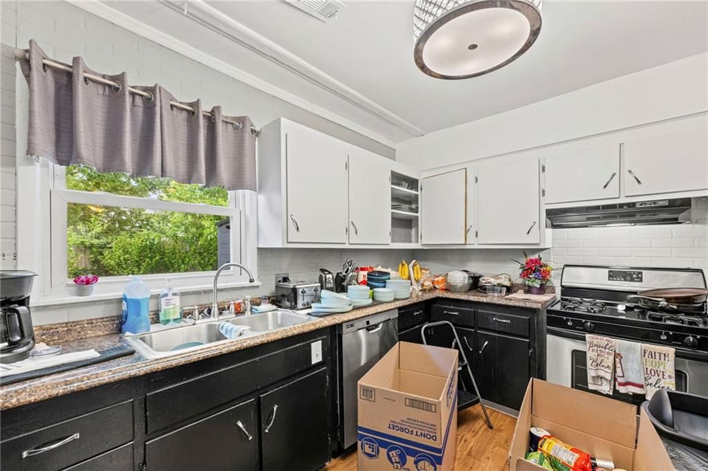 811 S Hickory Street — photo 11