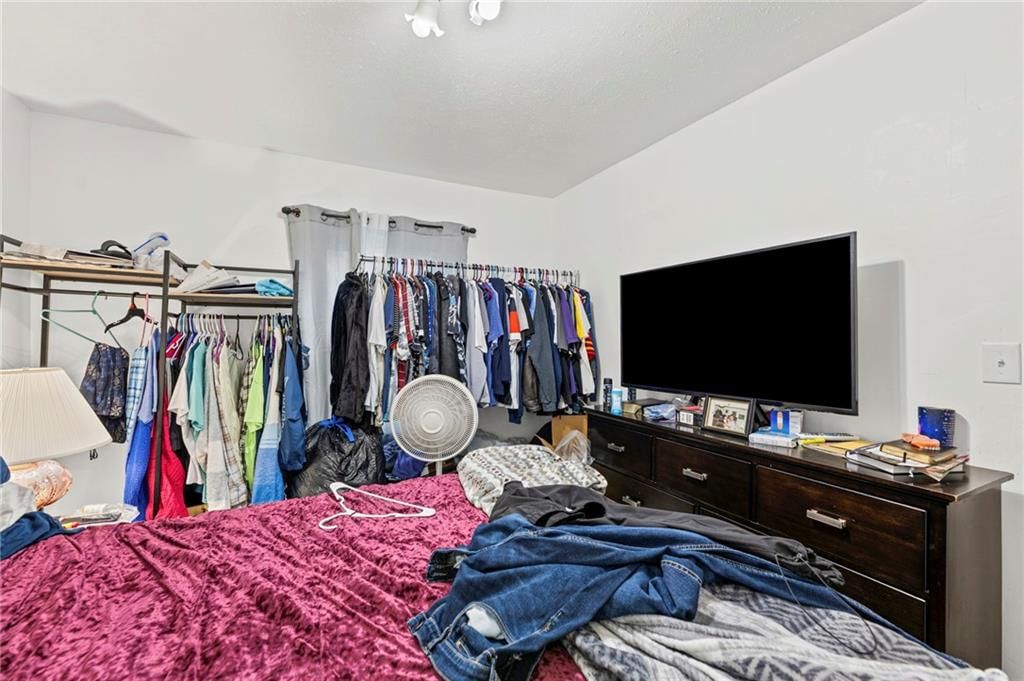 811 S Hickory Street — photo 13